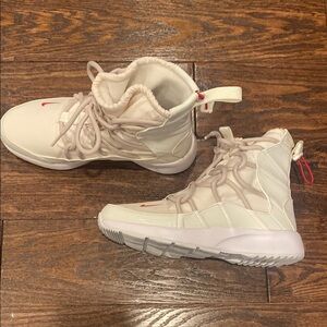 Nike White and Red Winter  Boots